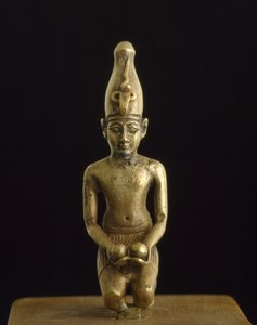 Statuetta di re con la corona bianca che offre due ciotole di vino
